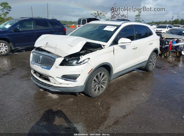 5LMCJ3C9XKUL43621 2019 LINCOLN MKC White Front left