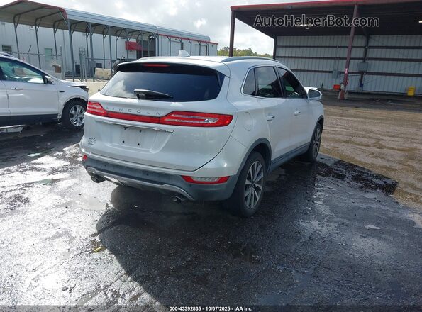 5LMCJ3C9XKUL43621 2019 LINCOLN MKC White Rear right