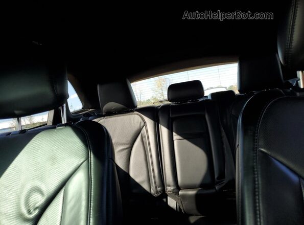5LMCJ3D90HUL71581 2017 LINCOLN MKC Красный Вид задних сидений