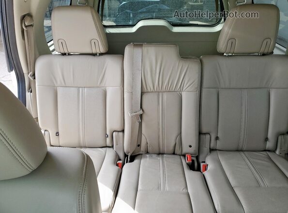 5LMJJ2HT8HEL10044 2017 LINCOLN NAVIGATOR White Rear seats view