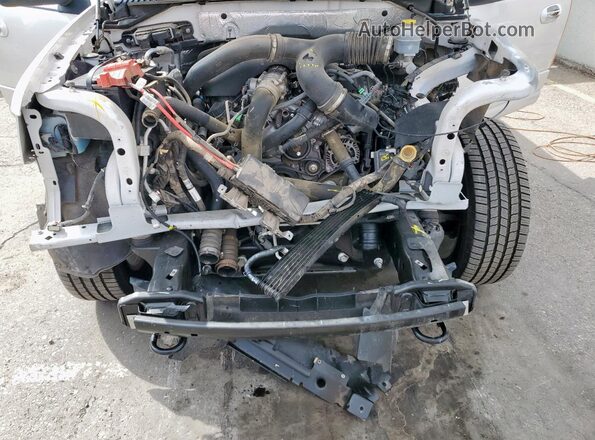 5LMJJ2HT8HEL10044 2017 LINCOLN NAVIGATOR White Engine compartment view