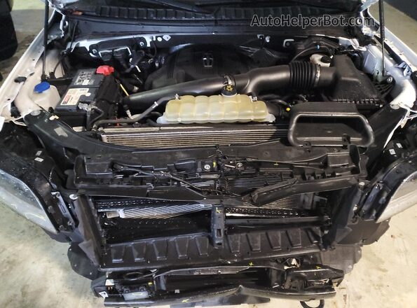 5LMJJ2LT3LEL17788 2020 LINCOLN NAVIGATOR White Widok komory silnika