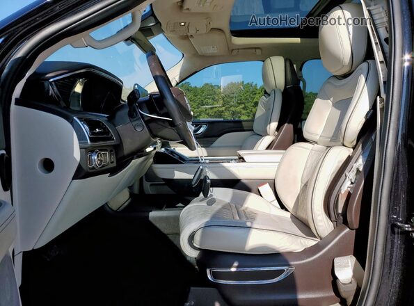 5LMJJ2TT7LEL13436 2020 LINCOLN NAVIGATOR Black Front interior view
