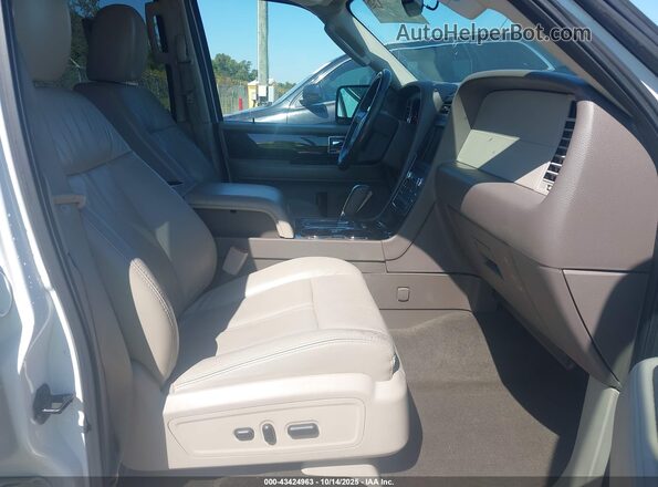 5LMJJ3HT8GEL11330 2016 LINCOLN NAVIGATOR L White Вид салону спереду