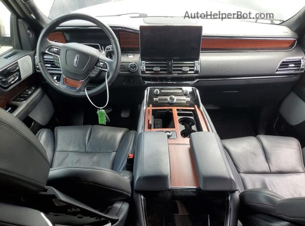 5LMJJ3LG5REL00444 2024 LINCOLN NAVIGATOR Black წინა პანელის ხედი