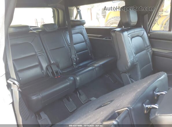 5LMJJ3LT2MEL05719 2021 LINCOLN NAVIGATOR Черный 