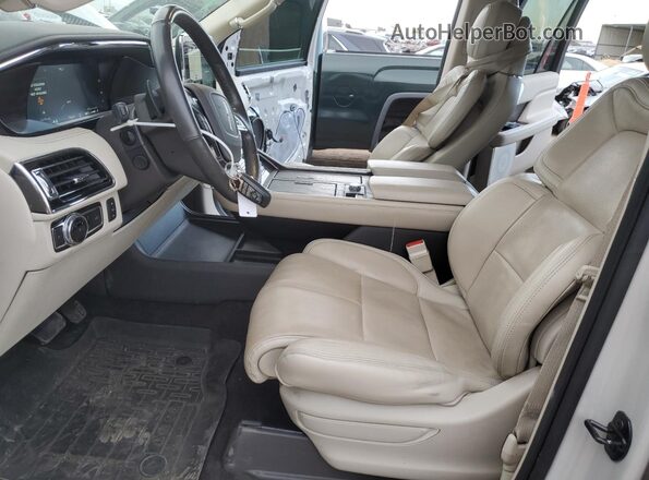 5LMJJ3LT9MEL09251 2021 LINCOLN NAVIGATOR Gray Vista interior delantera
