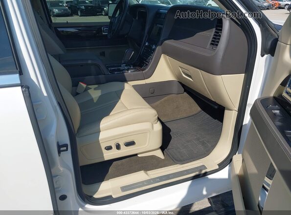 5LMJJ3LTXGEL00529 2016 LINCOLN NAVIGATOR L White Սալոնի դիմացի տեսք