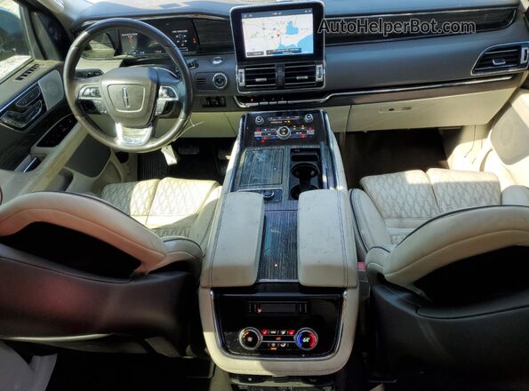 5LMJJ3TT1LEL06505 2020 LINCOLN NAVIGATOR Black Вид панелі приладів