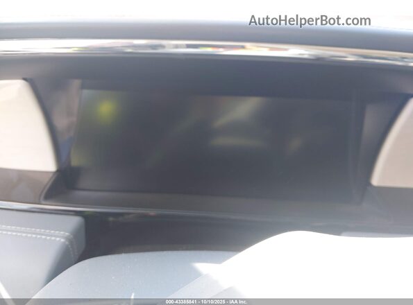 5LMJJ3TTXLEL22282 2020 LINCOLN NAVIGATOR Light Blue Rear seats view
