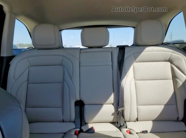 5LMPJ8JA2SJ946530 2025 LINCOLN NAUTILUS Silver უკანა სავარძლების ხედი