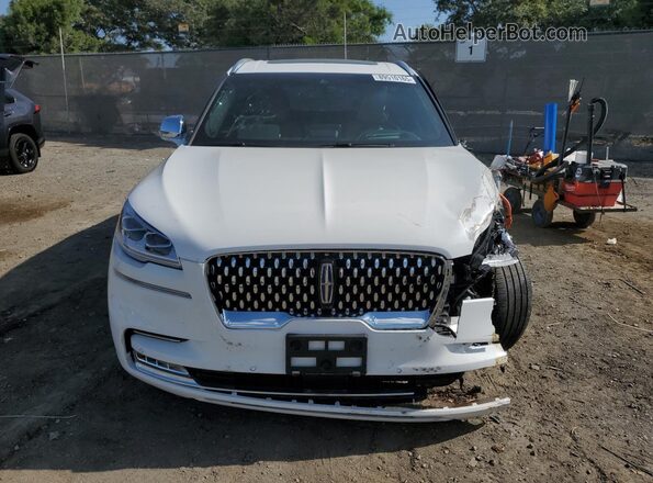 5LMYJ9YY7NNL00894 2022 LINCOLN AVIATOR White Front view