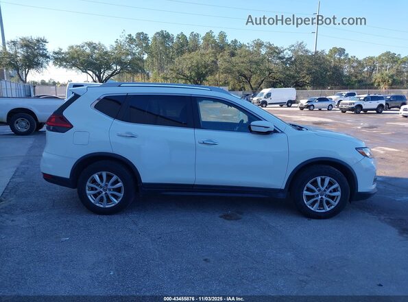 5N1AT2MT3LC785284 2020 NISSAN ROGUE Белый Вид задней части салона