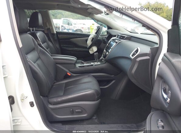 5N1AZ2CS1LN130357 2020 NISSAN MURANO White Front interior view