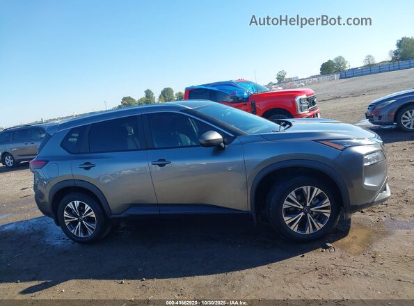 5N1BT3BA7PC877614 2023 NISSAN ROGUE Gray Вид задньої частини салону