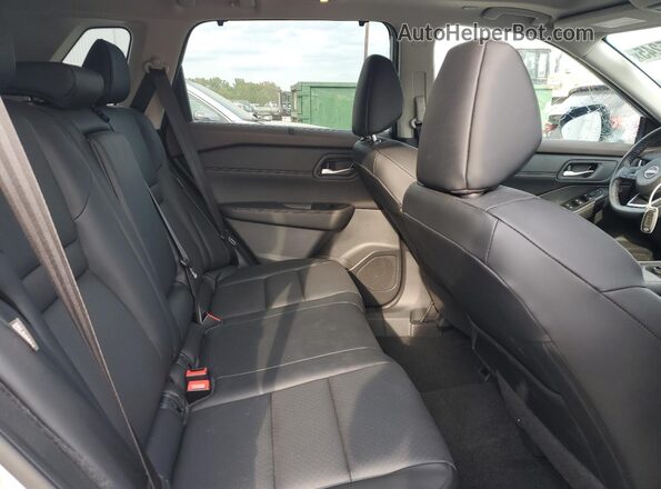 5N1BT3BB0PC882811 2023 NISSAN ROGUE Silver Rear interior view