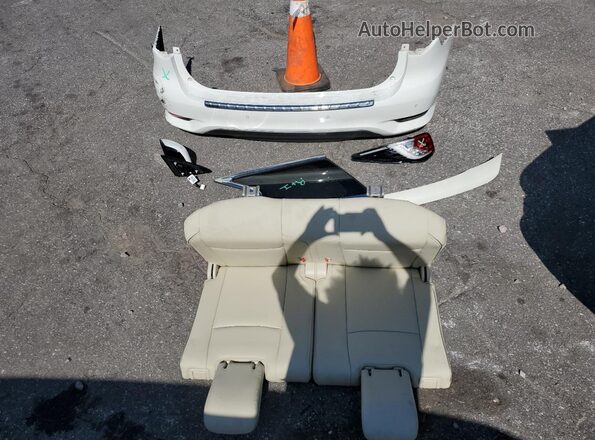 5N1DL0MN5LC506792 2020 INFINITI QX60 White VIN կոդի պիտակի տեսք