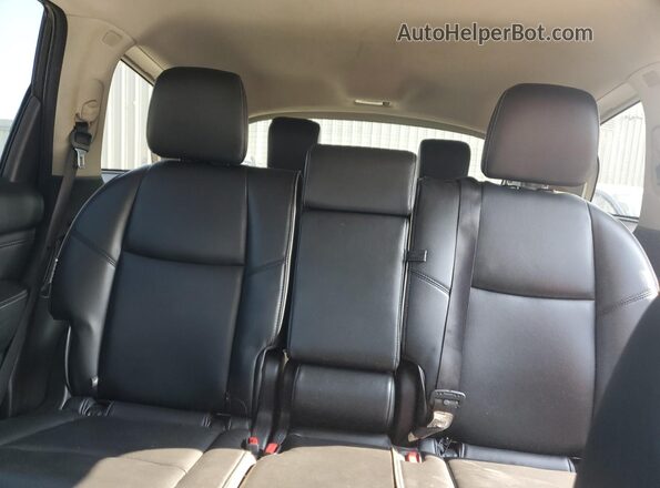 5N1DL0MNXLC532207 2020 INFINITI QX60 Silver Rear seats view