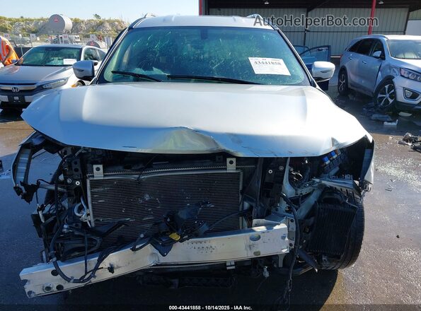 5N1DR2BN3LC615832 2020 NISSAN PATHFINDER Silver Rear interior view