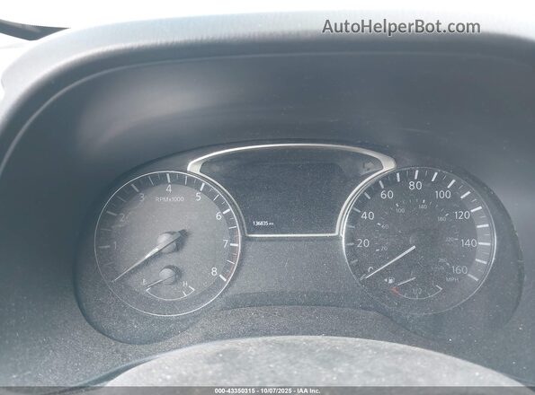 5N1DR2CM1LC591147 2020 NISSAN PATHFINDER Gray Rear seats view
