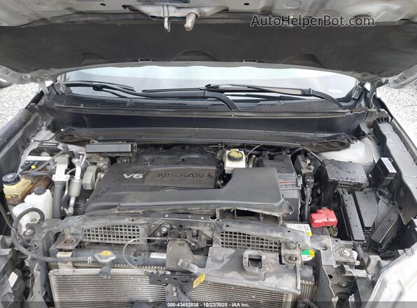 5N1DR2MM1HC657900 2017 NISSAN PATHFINDER Silver Вид ззаду