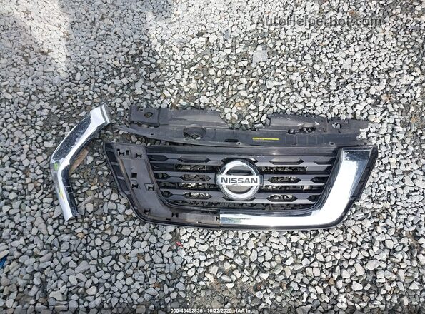 5N1DR2MM1HC657900 2017 NISSAN PATHFINDER Silver Вид щитка приладів
