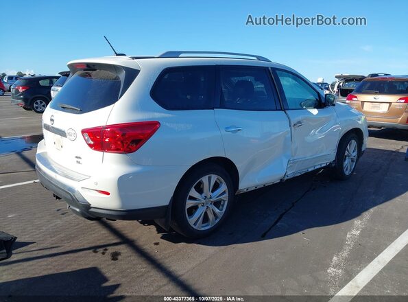 5N1DR2MM2JC613717 2018 NISSAN PATHFINDER Белый Задняя правая четверть