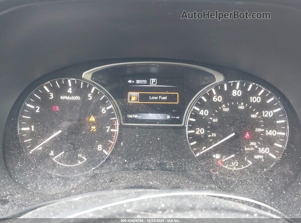 5N1DR2MM7JC652061 2018 NISSAN PATHFINDER Red Vista de los asientos traseros