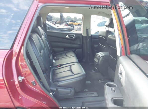 5N1DR2MM9HC911790 2017 NISSAN PATHFINDER Red VIN կոդի պիտակի տեսք