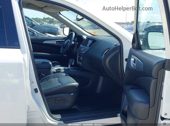 5N1DR2MN1JC609702 2018 NISSAN PATHFINDER White 