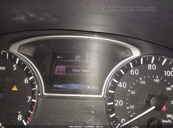 5N1DR2MN4HC649136 2017 NISSAN PATHFINDER Красный 