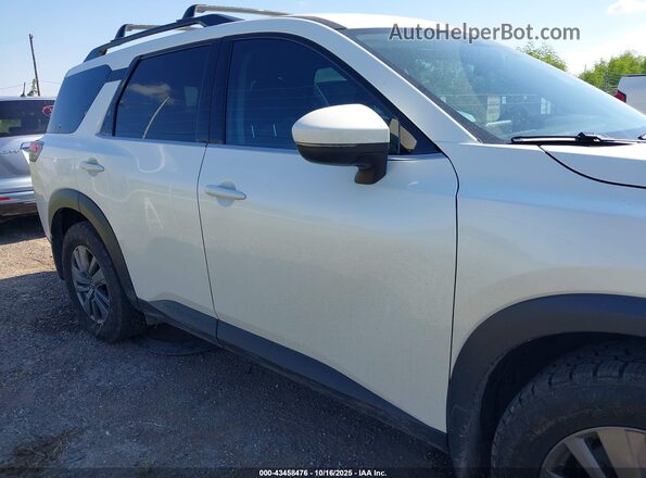 5N1DR3BA9RC314896 2024 NISSAN PATHFINDER White Vista interior trasera