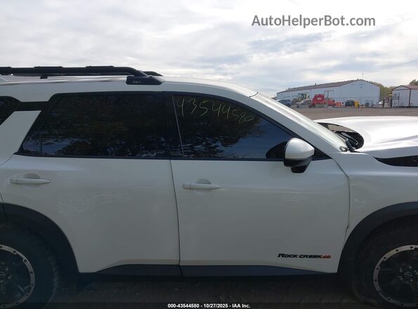 5N1DR3BD4SC224698 2025 NISSAN PATHFINDER White Панорамний вид салону 360°