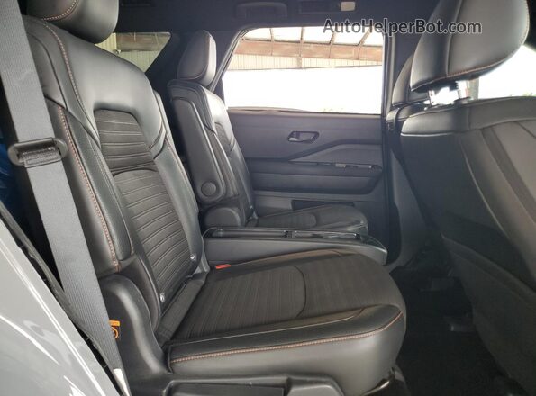 5N1DR3BD5RC305137 2024 NISSAN PATHFINDER Gray 