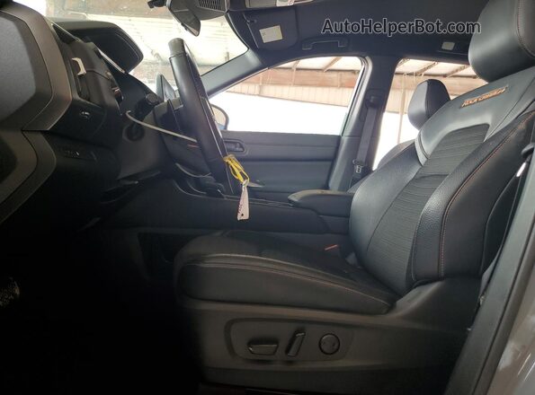 5N1DR3BD5RC305137 2024 NISSAN PATHFINDER Gray 