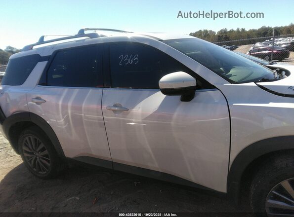 5N1DR3CB3PC211896 2023 NISSAN PATHFINDER White უკანა სალონის ხედი