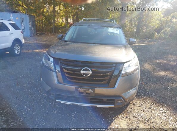 5N1DR3CC0PC227384 2023 NISSAN PATHFINDER Gray ხელსაწყოთა პანელის ხედი