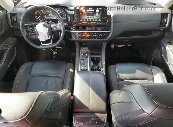 5N1DR3CC2PC222400 2023 NISSAN PATHFINDER Silver Dashboard view
