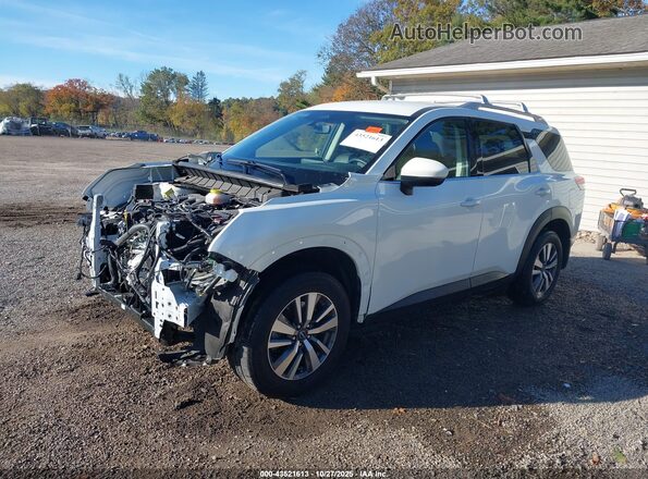 5N1DR3CC8RC267554 2024 NISSAN PATHFINDER Белый Передняя левая четверть