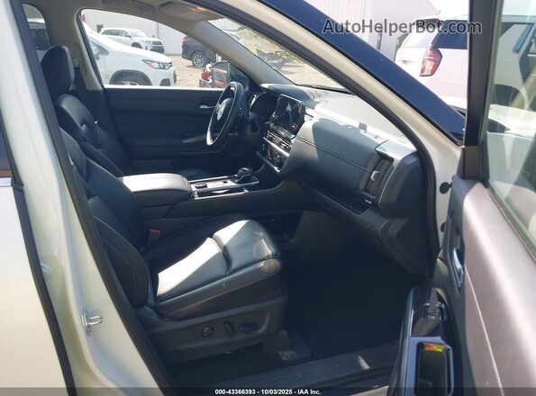 5N1DR3CC8RC270194 2024 NISSAN PATHFINDER White წინა სალონის ხედი