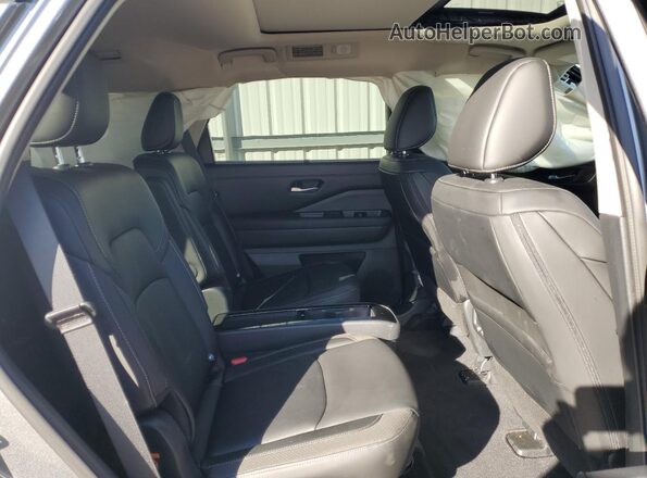 5N1DR3CD6SC232638 2025 NISSAN PATHFINDER Gray Вид задньої частини салону