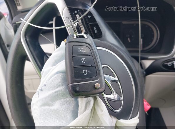 5NMJACAE2NH033957 2022 HYUNDAI TUCSON White Widok deski rozdzielczej