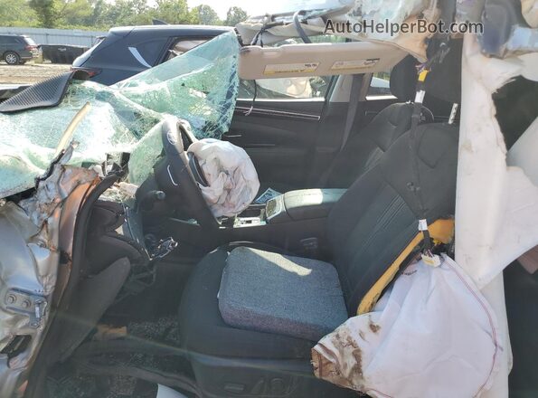 5NMJFCAEXNH128736 2022 HYUNDAI TUCSON Серебряный Вид салона спереди