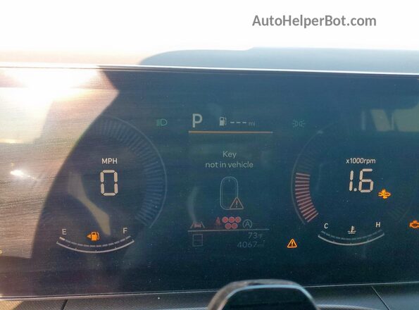 5NMP3DGL1SH103296 2025 HYUNDAI SANTA Silver ხელსაწყოთა პანელის ხედი