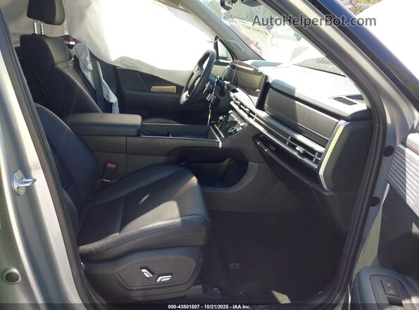 5NMP44GL7SH128717 2025 HYUNDAI SANTA FE Silver Widok wnętrza z przodu