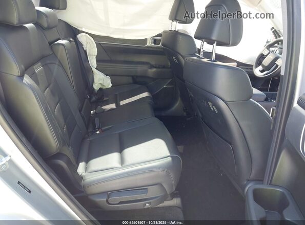 5NMP44GL7SH128717 2025 HYUNDAI SANTA FE Silver Widok naklejki z numerem VIN