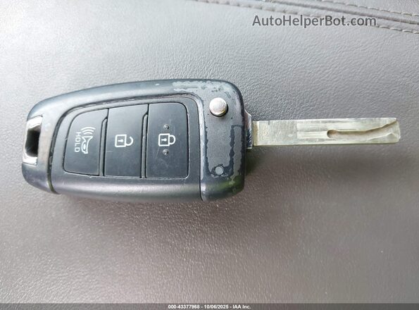 5NMS23AD9LH282178 2020 HYUNDAI SANTA FE Silver Widok deski rozdzielczej