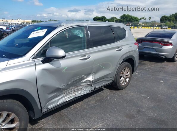 5NMS33AD8LH242073 2020 HYUNDAI SANTA FE Silver Widok z przodu