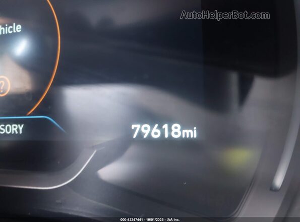 5NMS33AD8LH254272 2020 HYUNDAI SANTA FE Silver Widok wnętrza 360 stopni