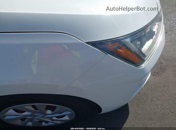 5NPD74LF1LH557138 2020 HYUNDAI ELANTRA White 